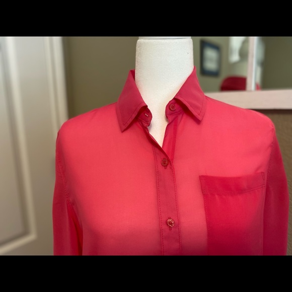 Aeropostale Sheer Pink Blouse Size Medium - Picture 3 of 9